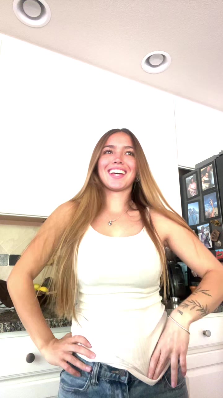 @Camila