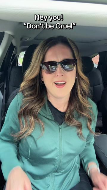@justbeinglindsay