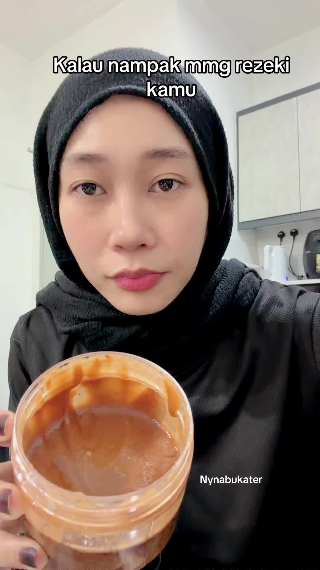 @Nynabukater