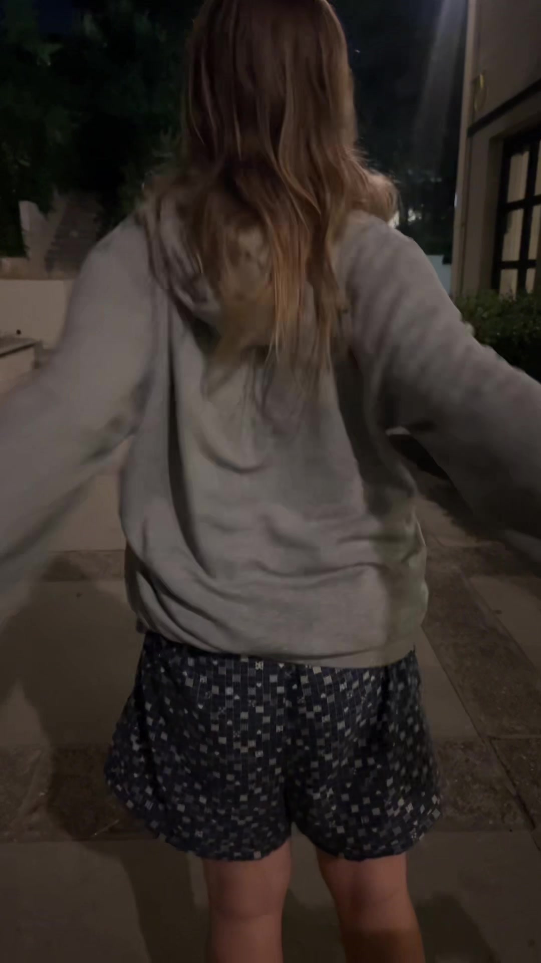@Eliana
