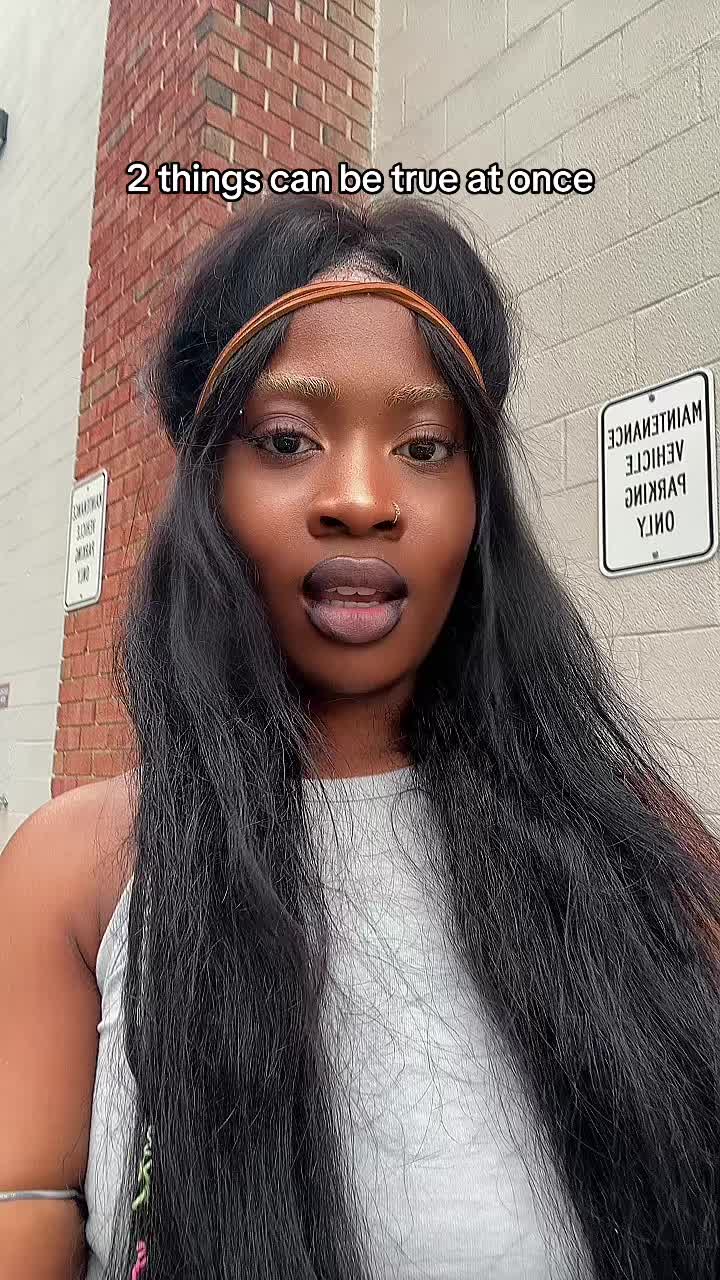 @Ugly Girl | Fashion Archivist