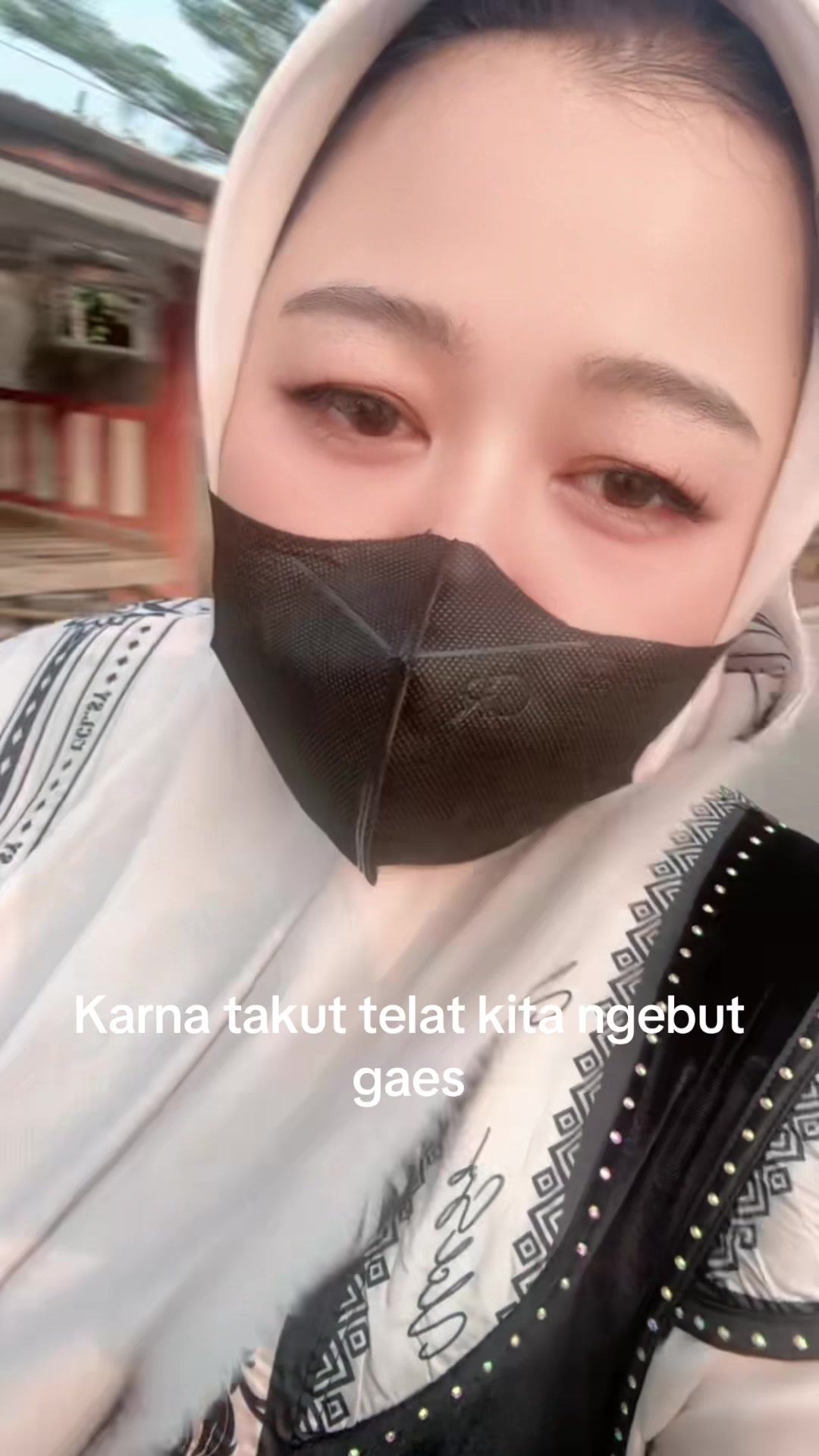 @QUEENBEEWEDDING