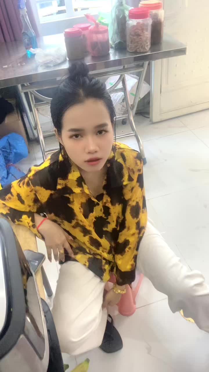 @ចែរ៉ឹម សាឡន9999💜🎉🎁