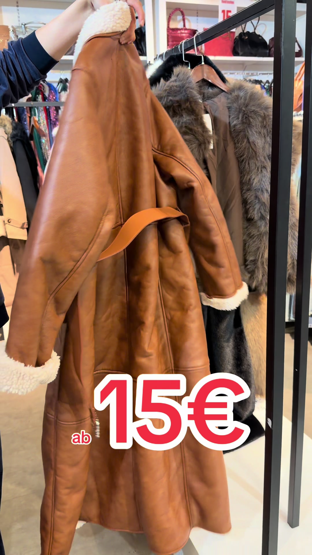 @lacaoutlet_