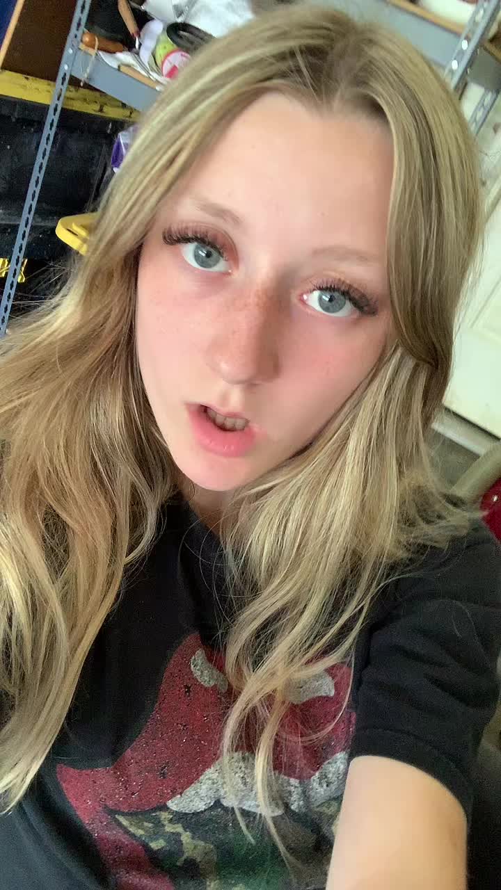 @bbyblondeeva