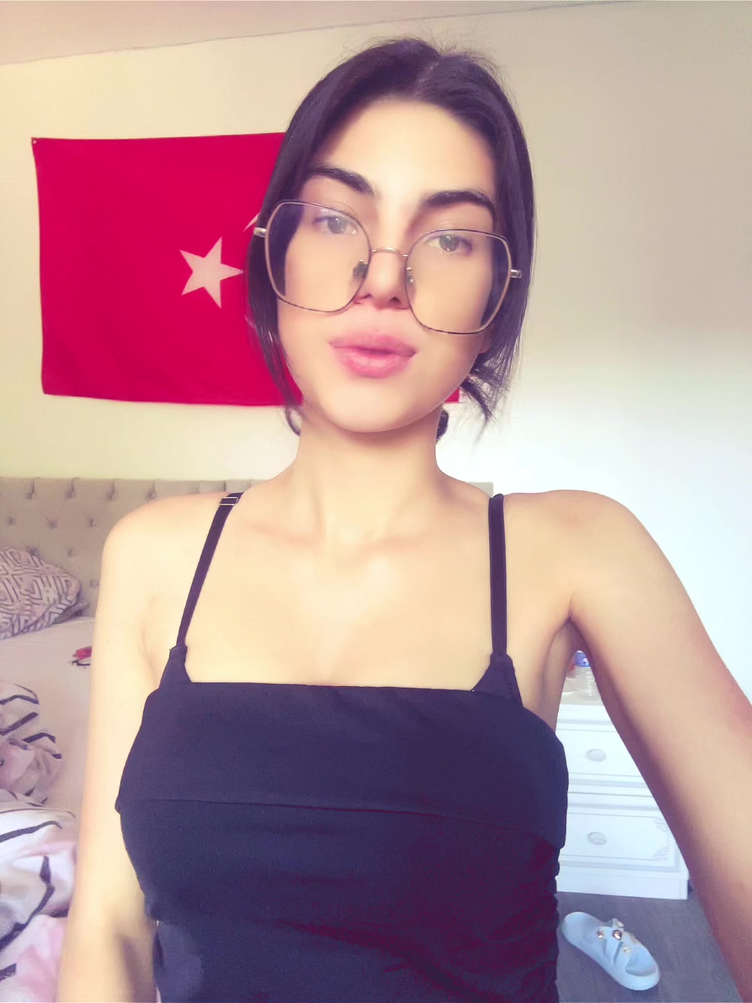 @𝐞𝐥𝐢.🪭