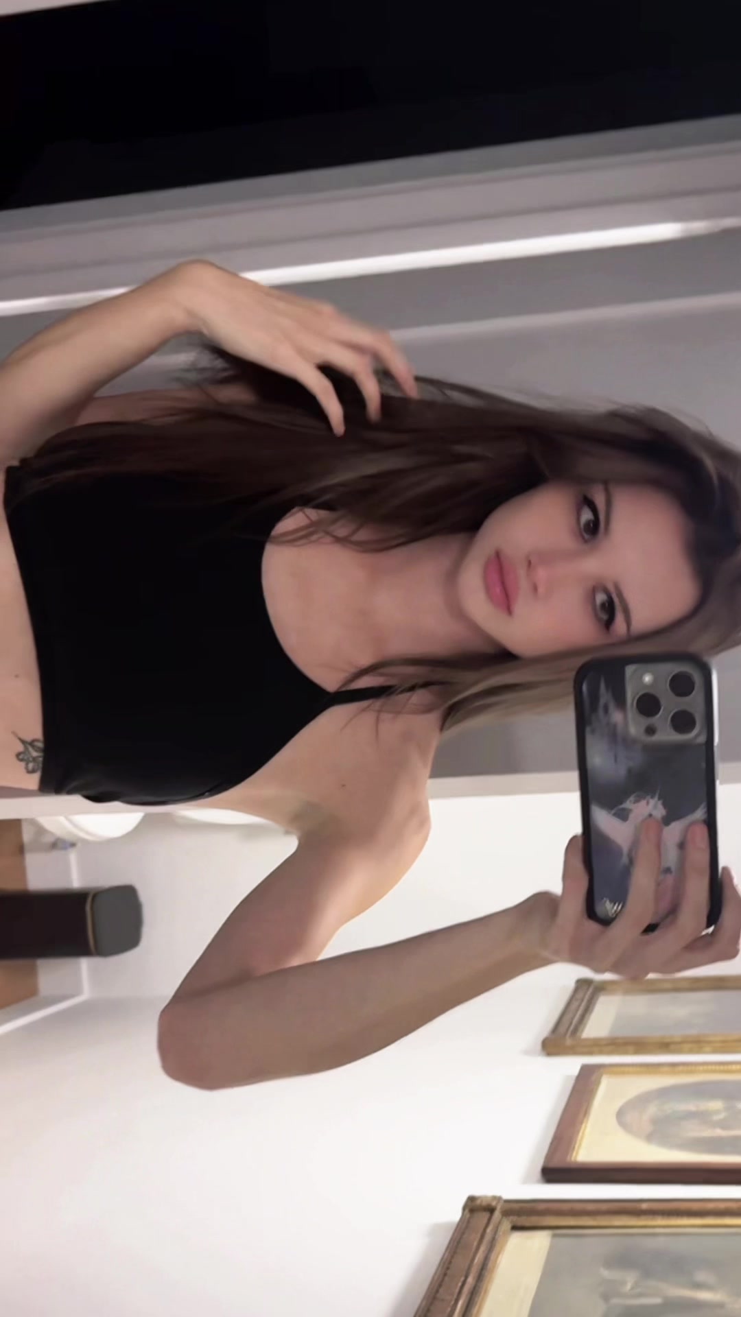 @chloe