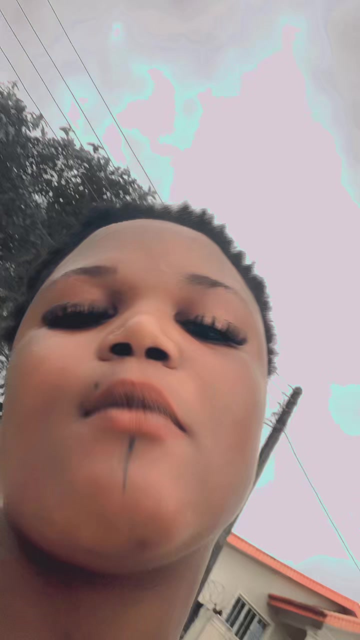 @Anikeade💕💕🥹
