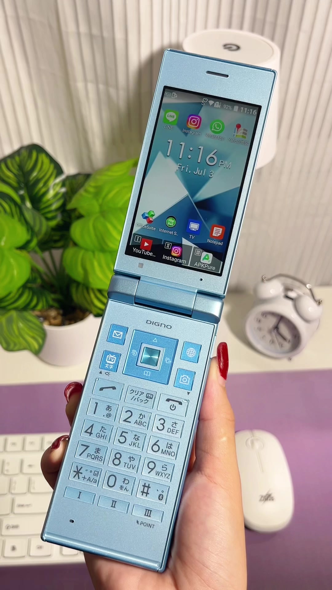 @Y2KPHONES
