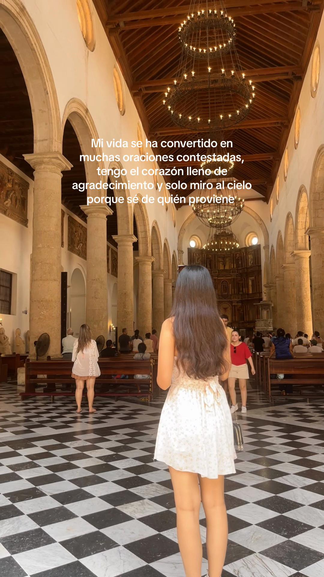 @Mariana Zurita
