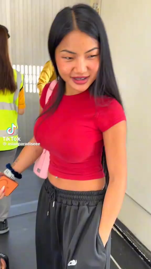 @praew Phatcharin