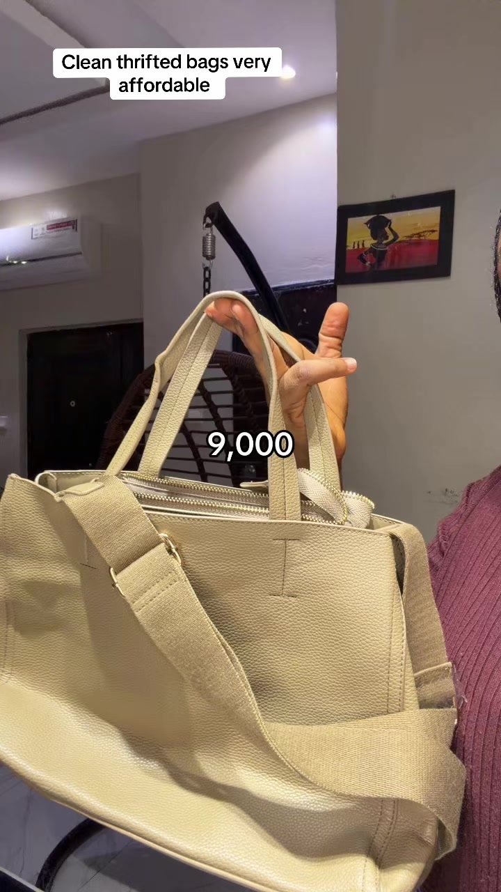 @Bag vendor in Lagos