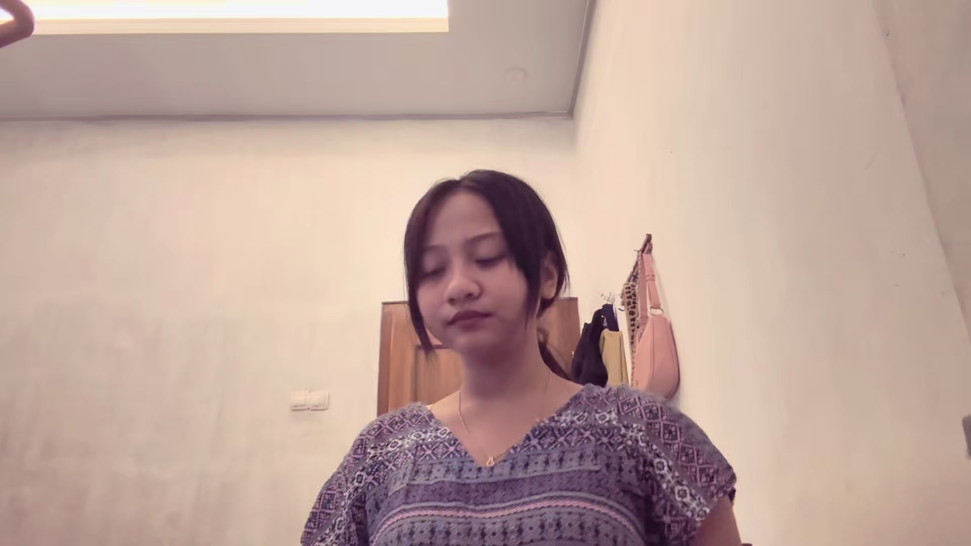 @Agnes amora