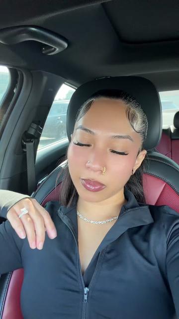 @Debbie 🩵