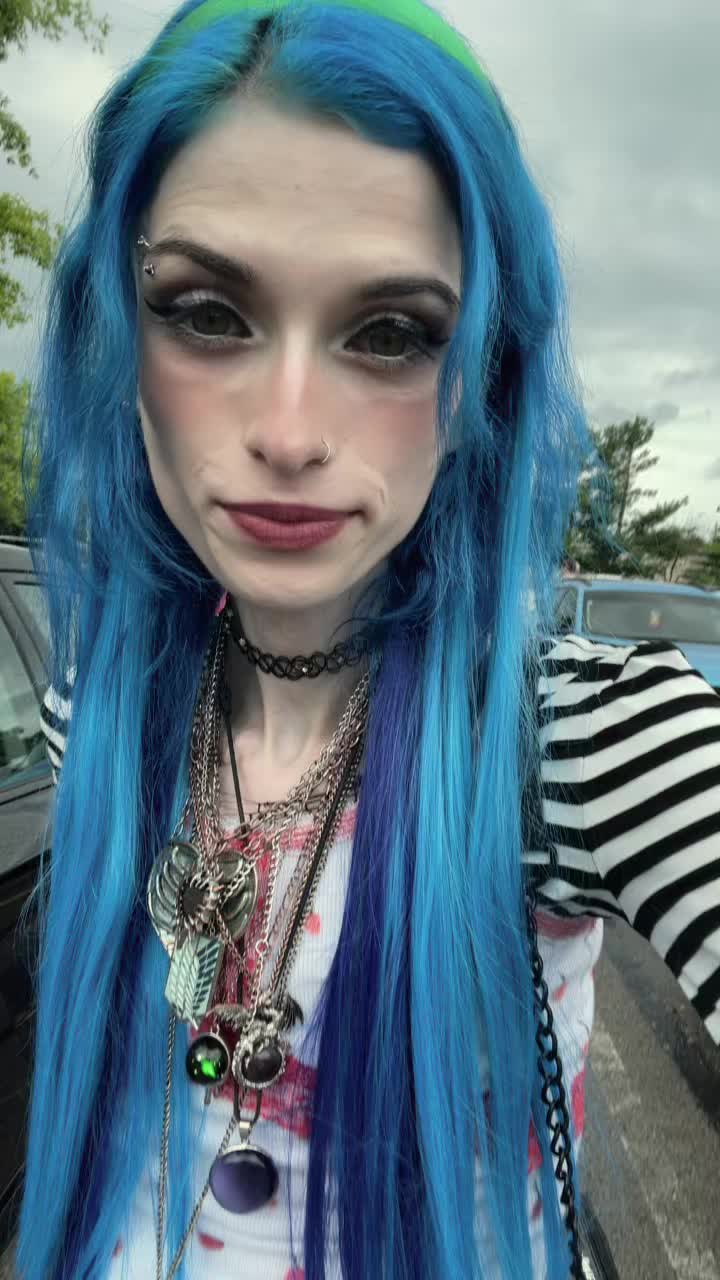 @Quirky_cosplays