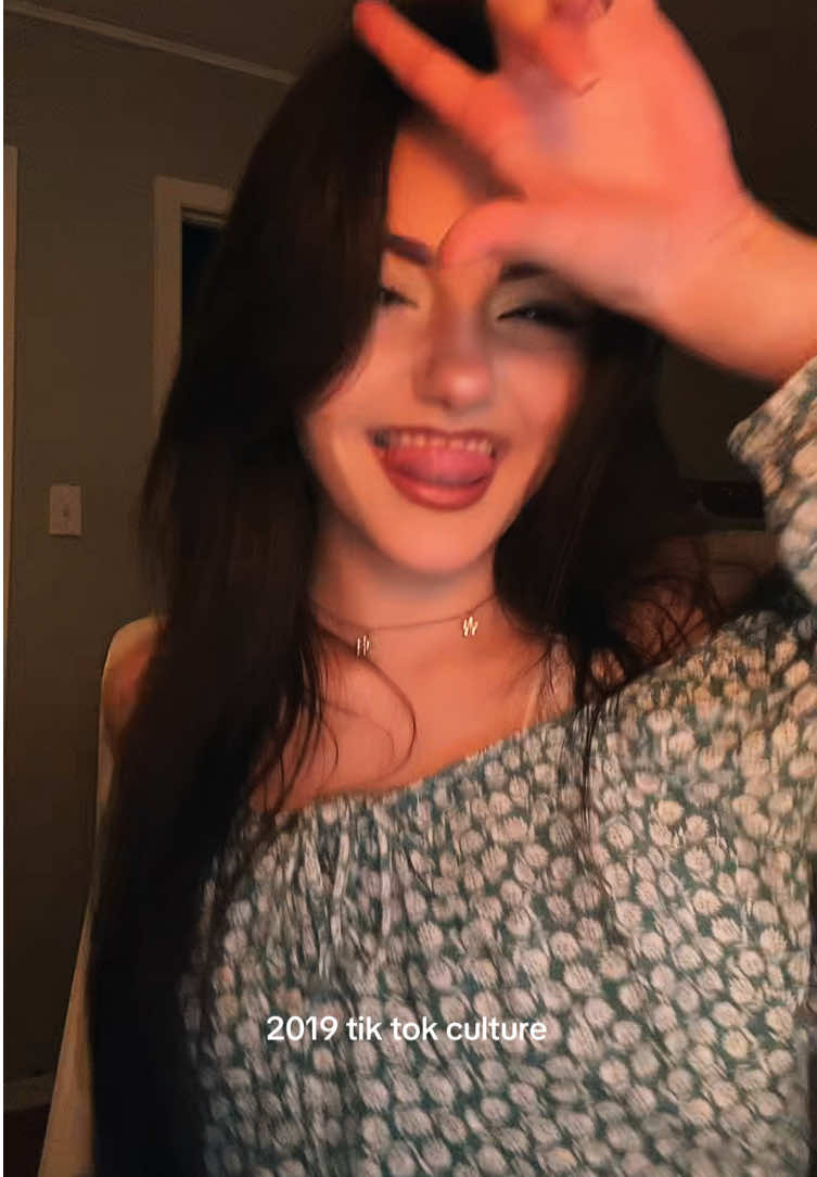 @karebear 🧸