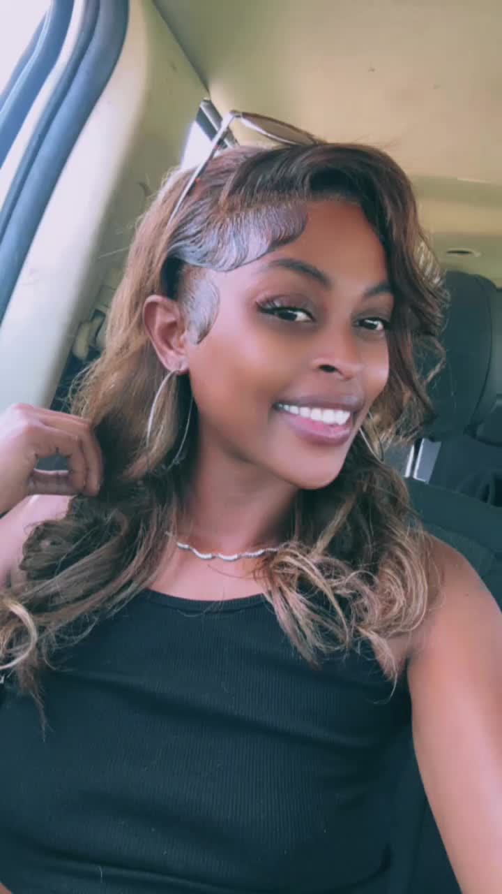 @MoMoney