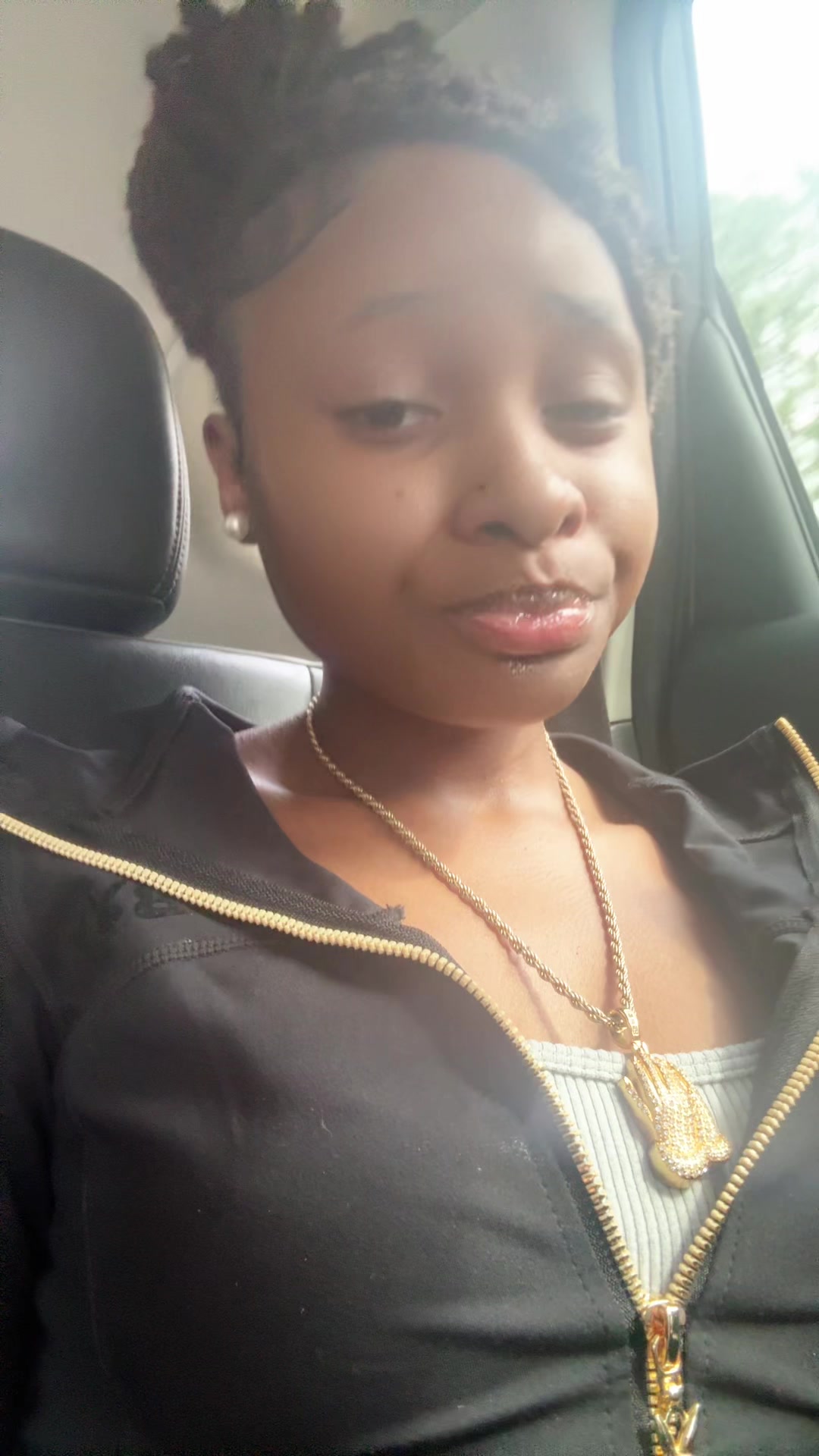 @Prettylilmiya