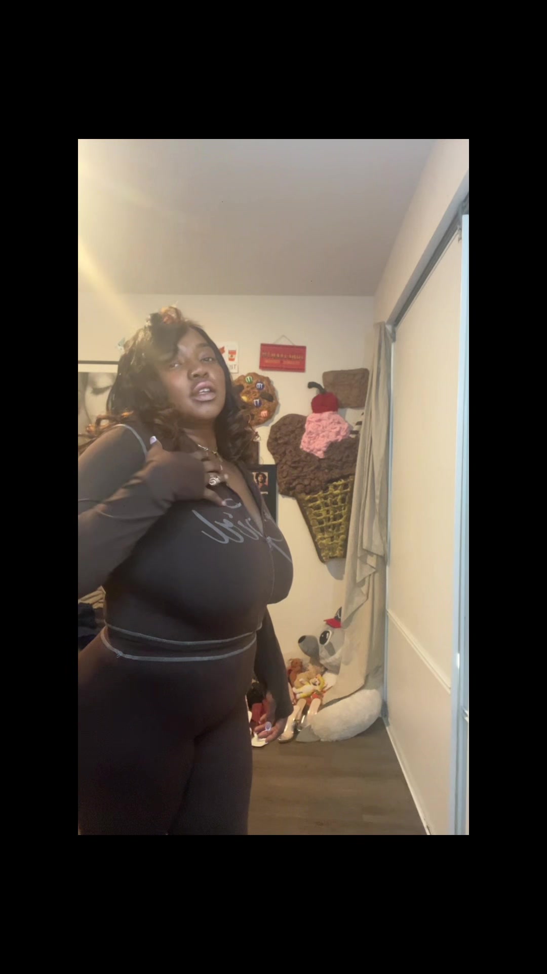 @Therealhoneydip__