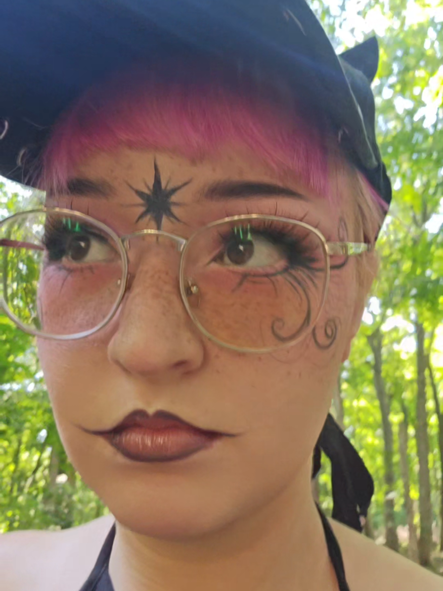 @gothssunshine