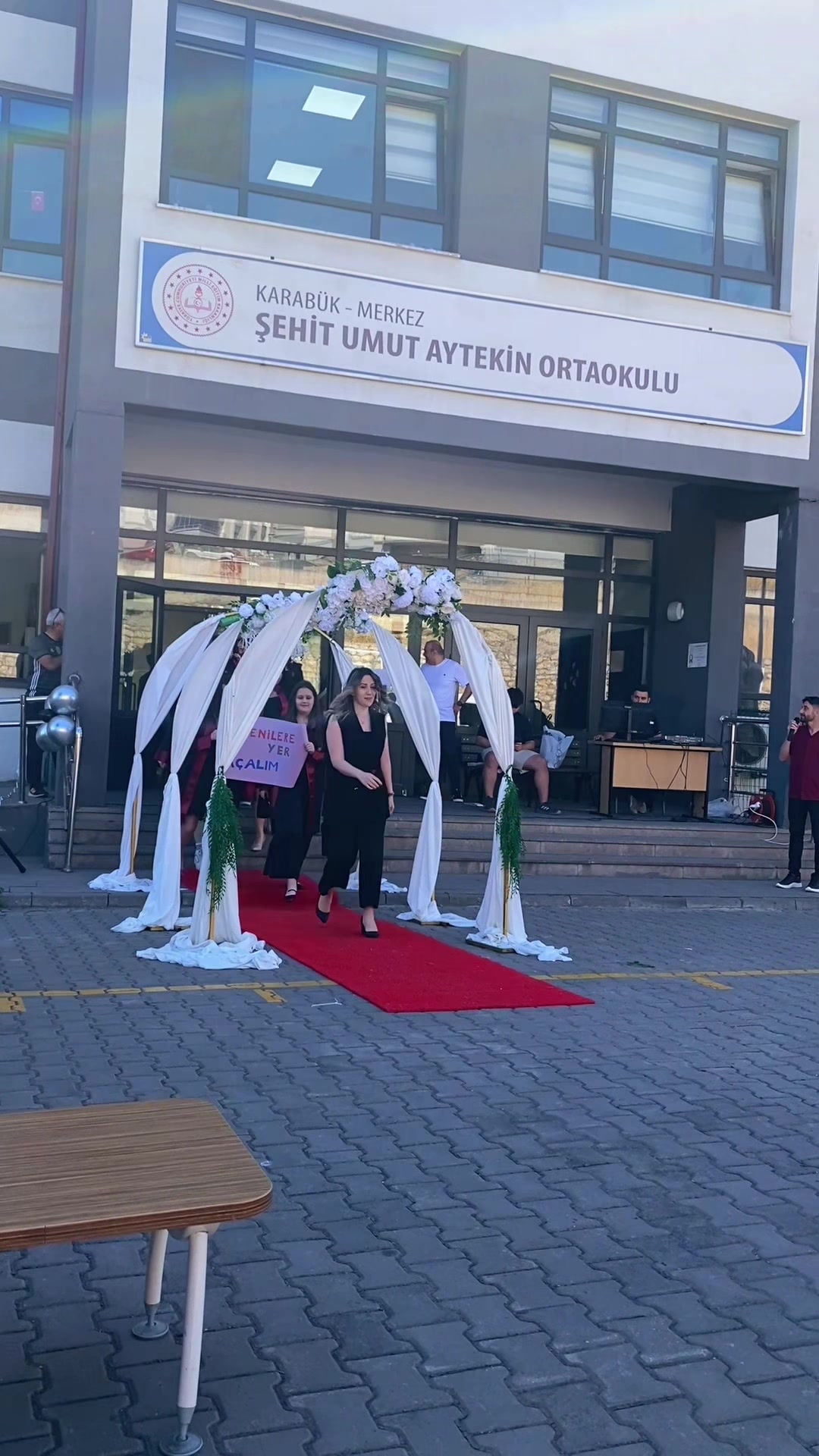 @Hacer T&uuml;men Karaoğlu