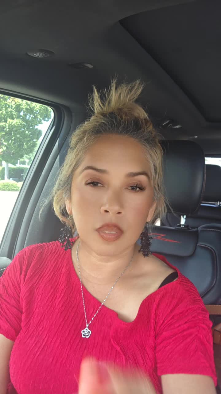 @bella Teran