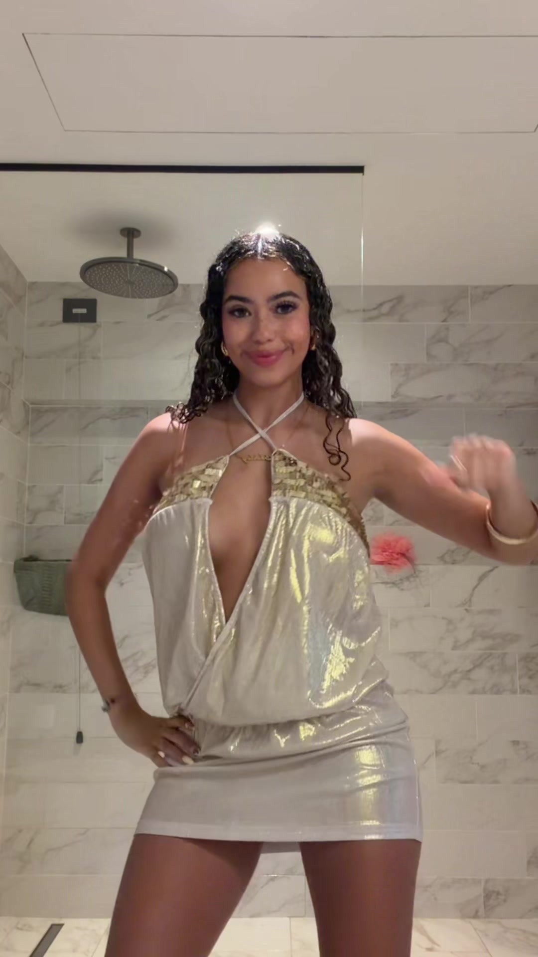 @asheliz