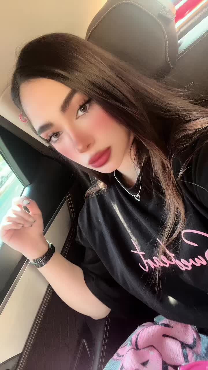 @🦋