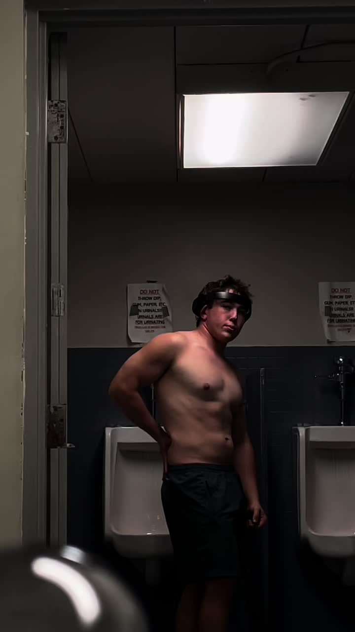 @shurt.lifts