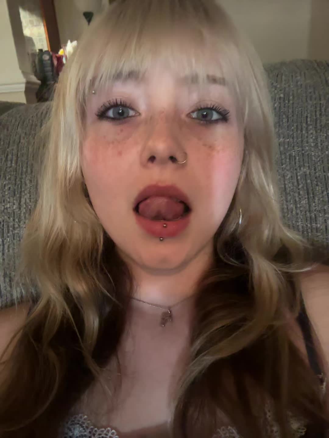 @๐๐๐