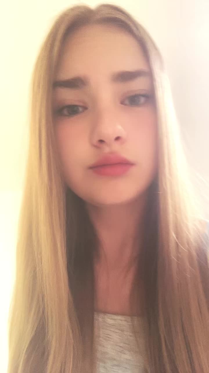 @lillyöö 🖤🤍💙