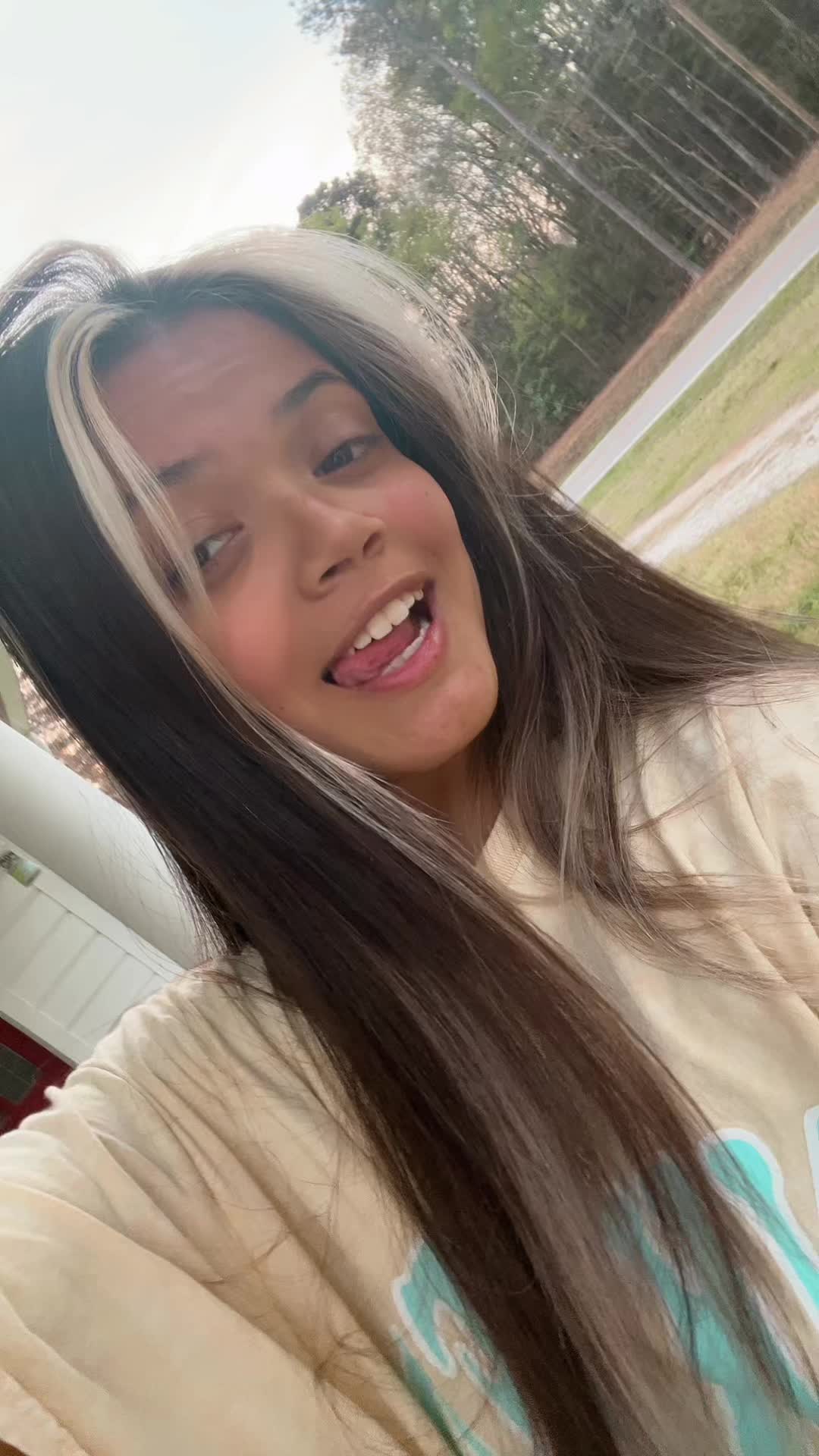 @myyy 9ina