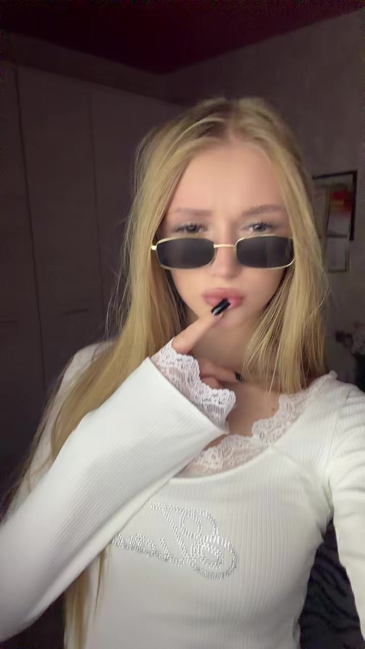 @Тгк: giggle_