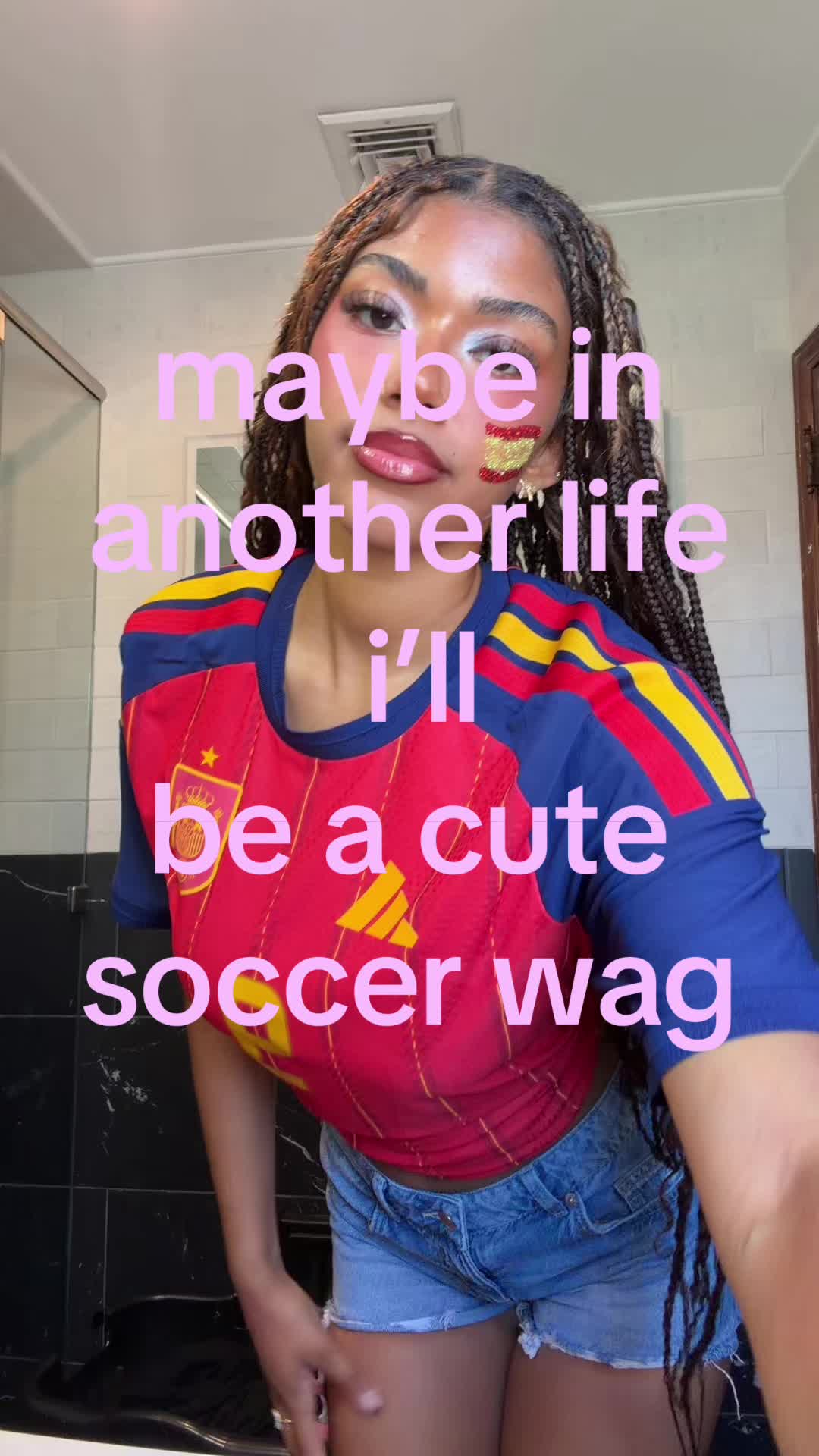 @julie👩🏽🦱🫐⭐️🌈🫧