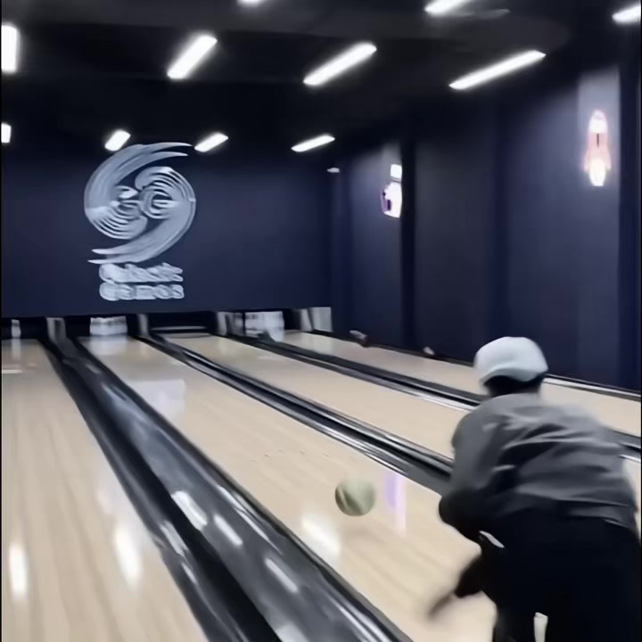 @روري العسيري.