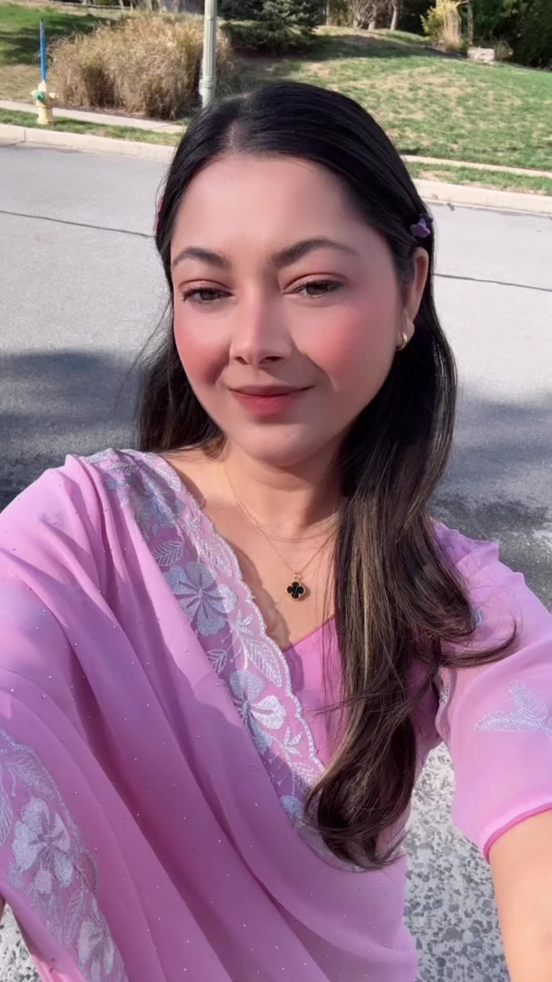 @Naina_🕊️🦋