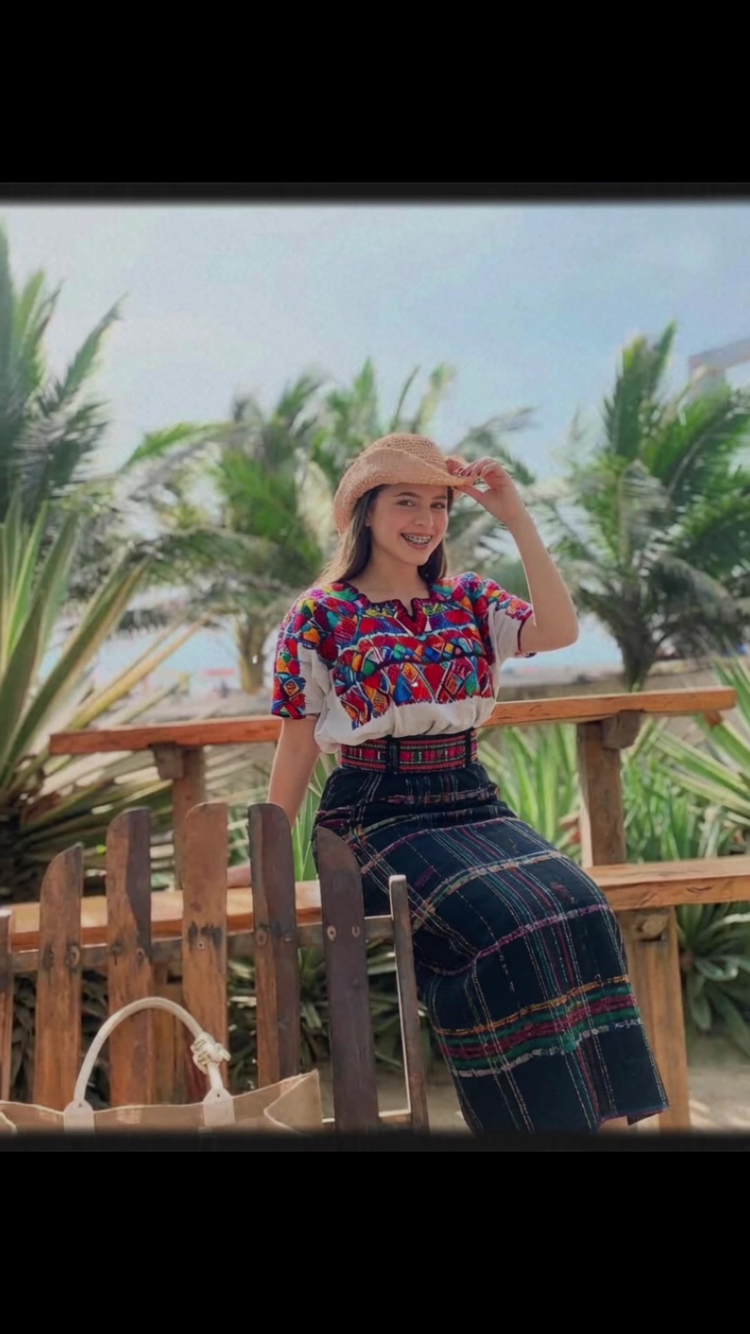 @Paola García