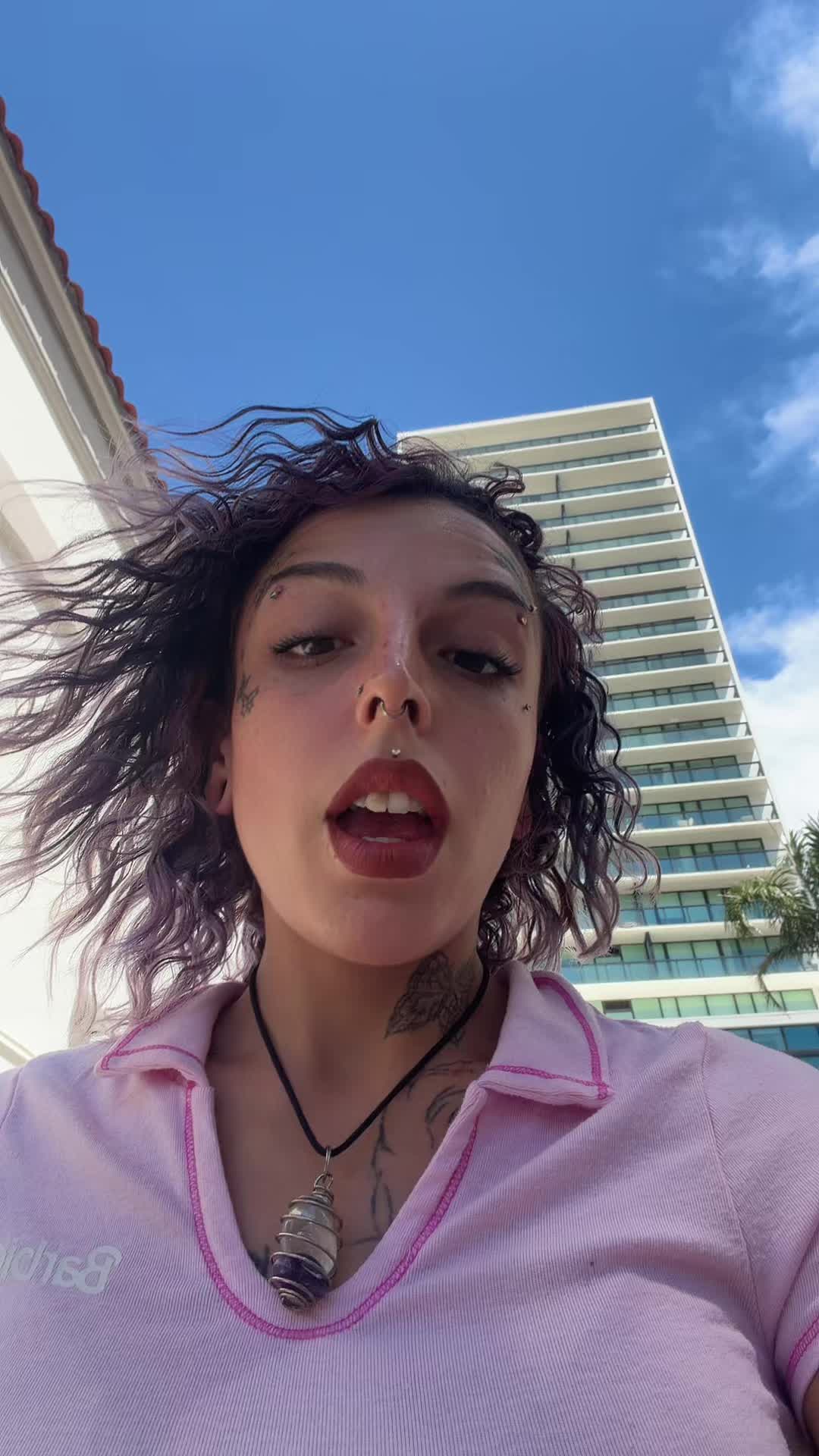 @Kiara