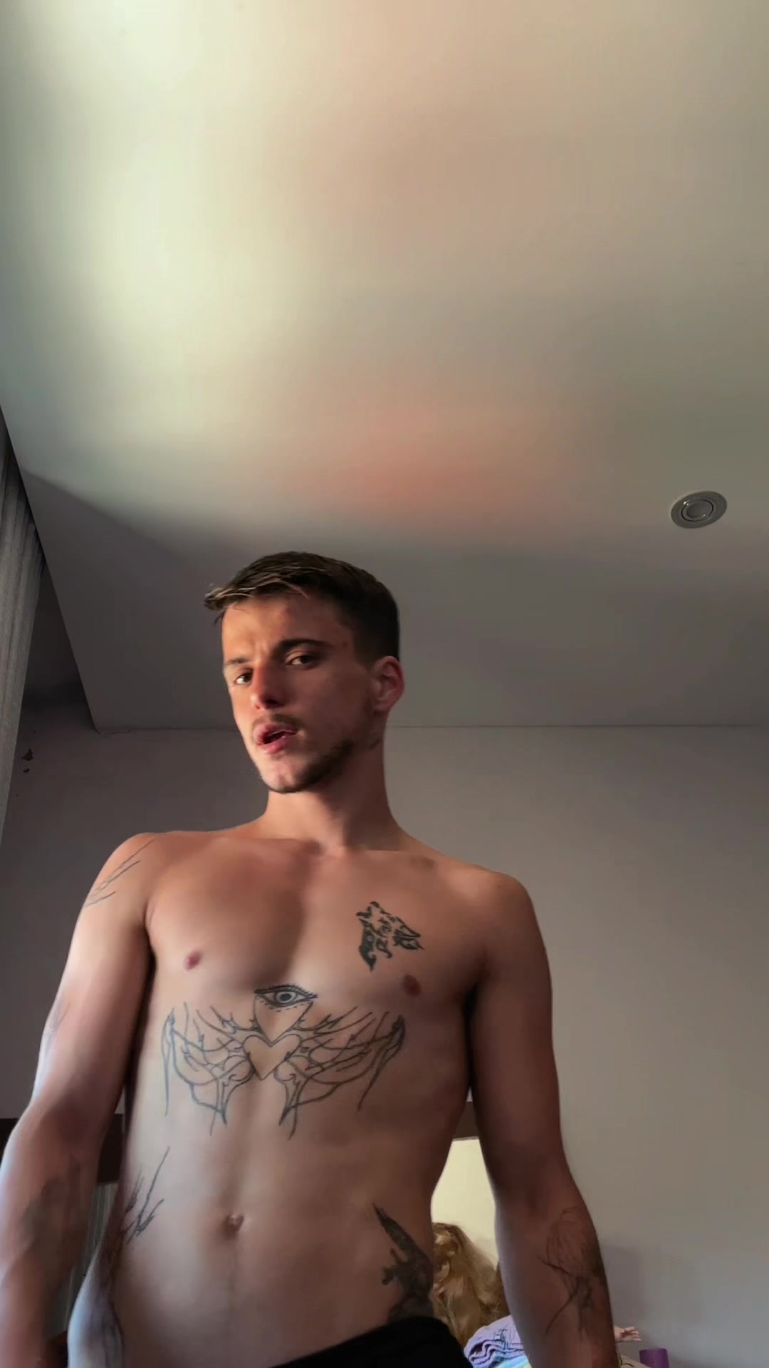 @André