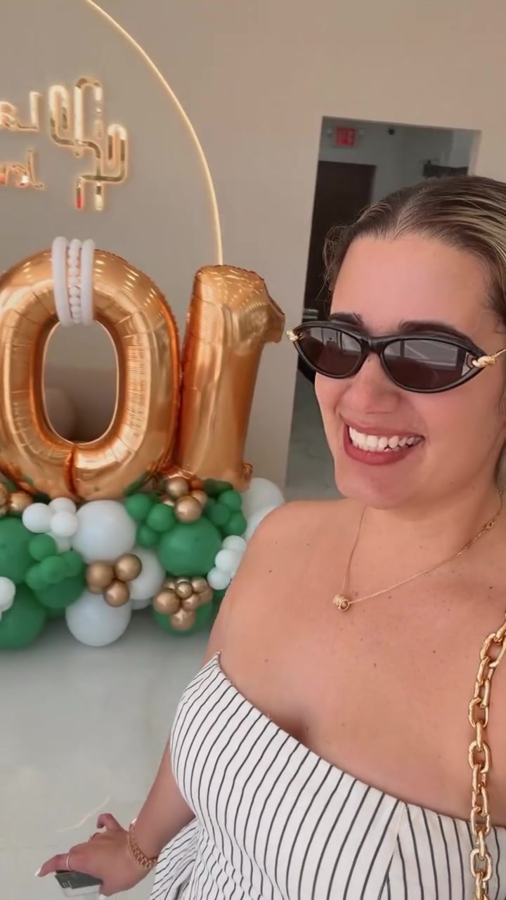 @LAS TUNAS JEWELRY LLC