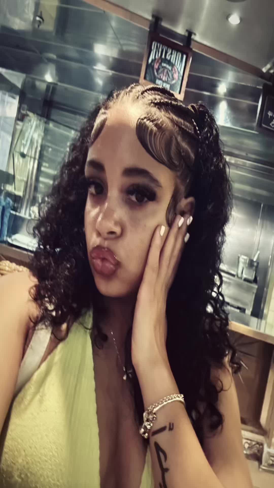 @mymyꨄ
