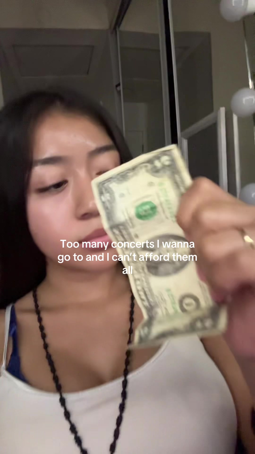 @Lupita