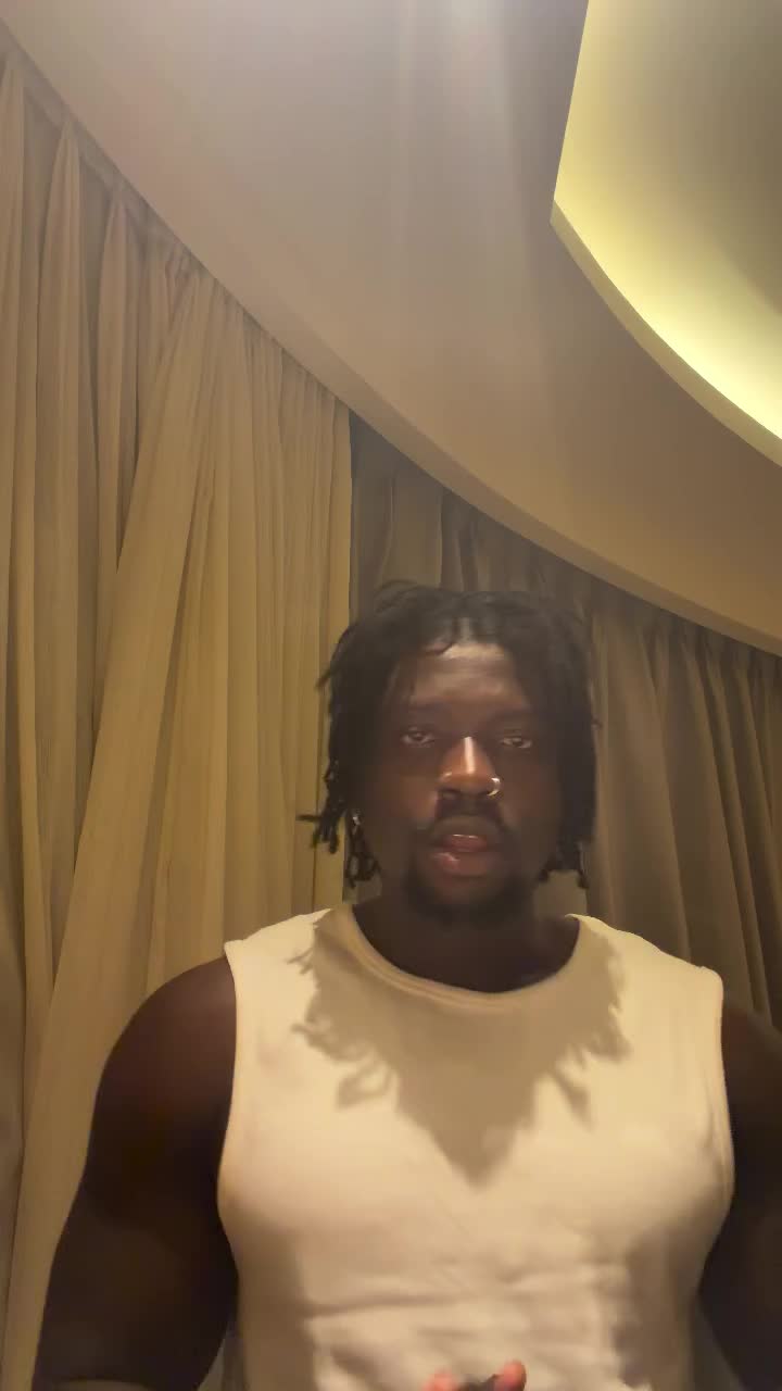 @verydarkblackmandailyshow