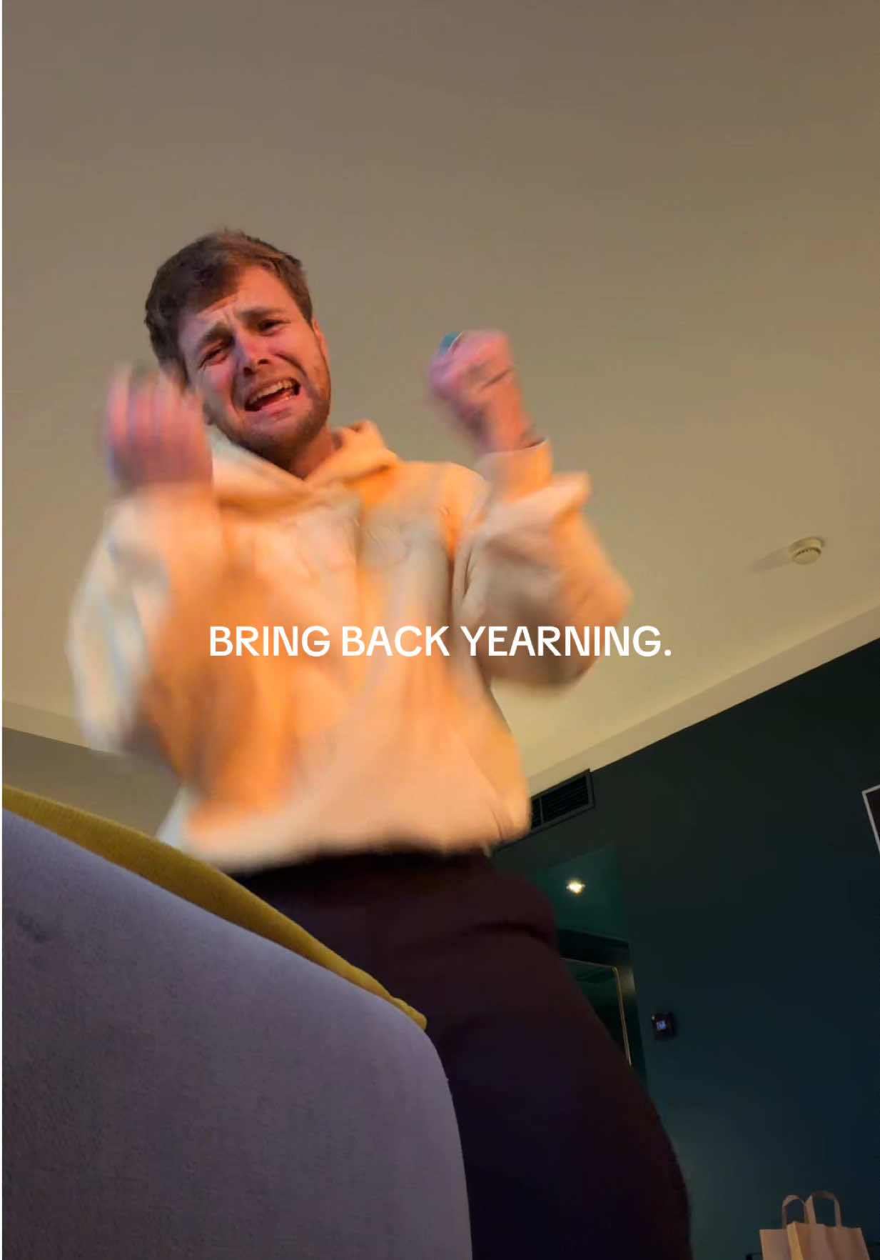 @Alex Warren