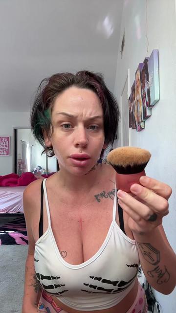 @Justkween Co.