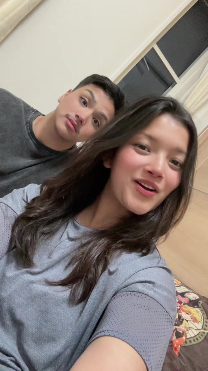 @UNA🥰