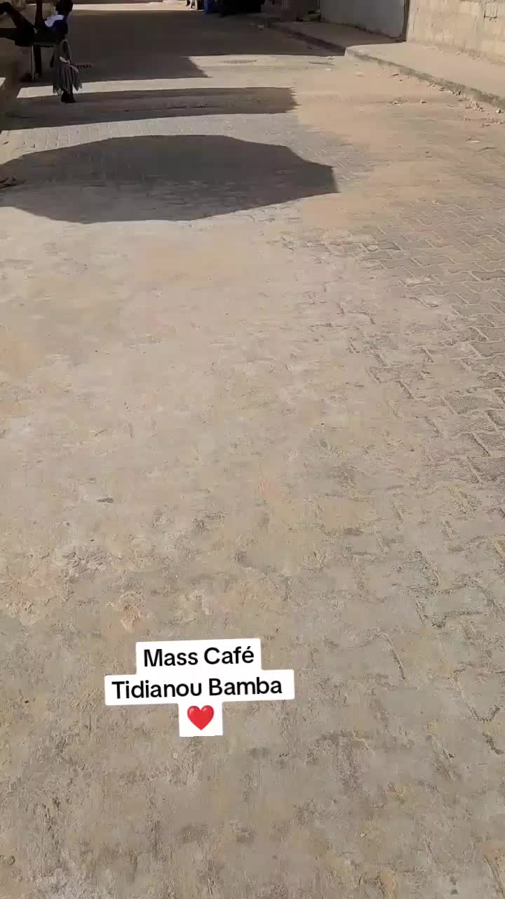 @Mass Caf&eacute;