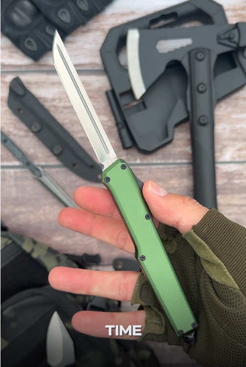 @survival.knives