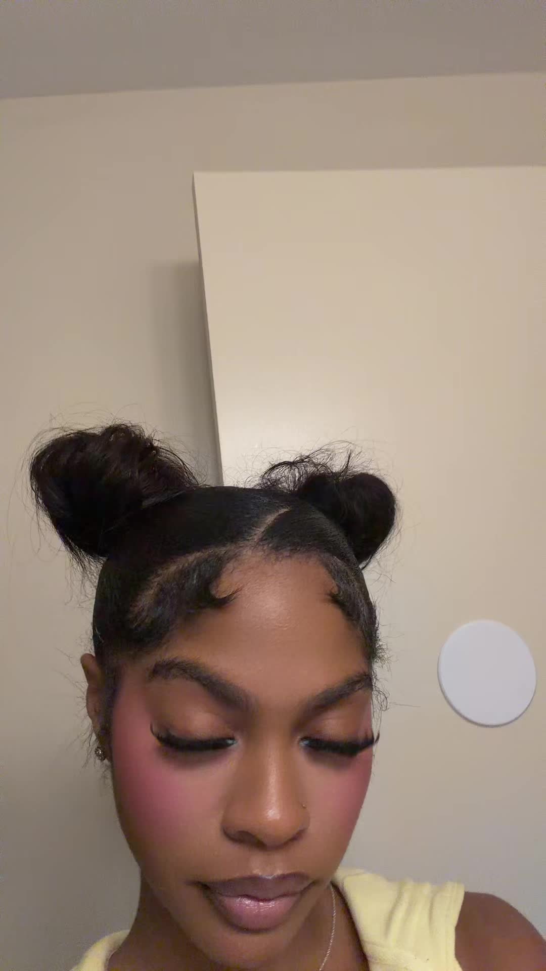 @kelsionaee