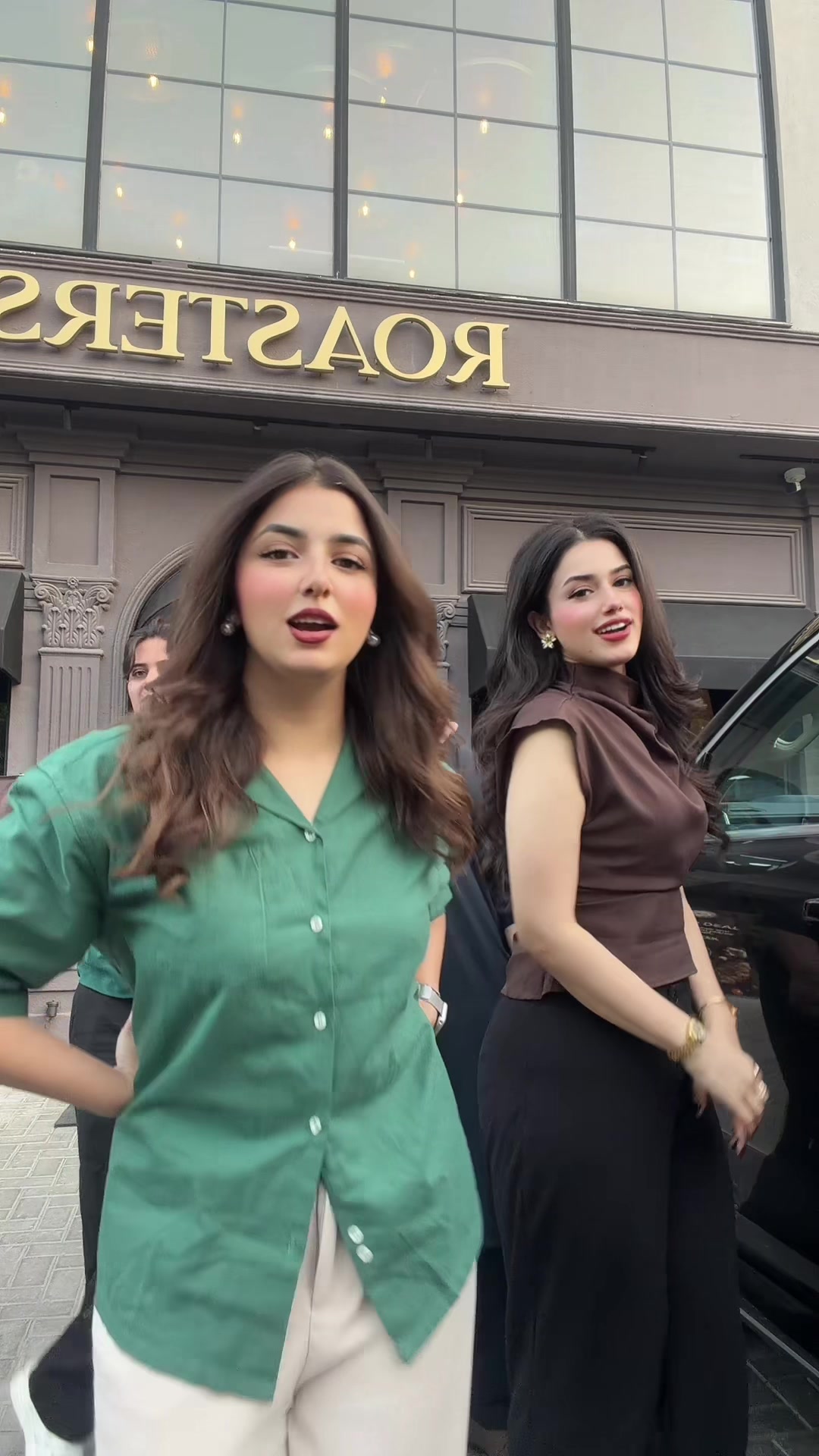 @Alina Amir